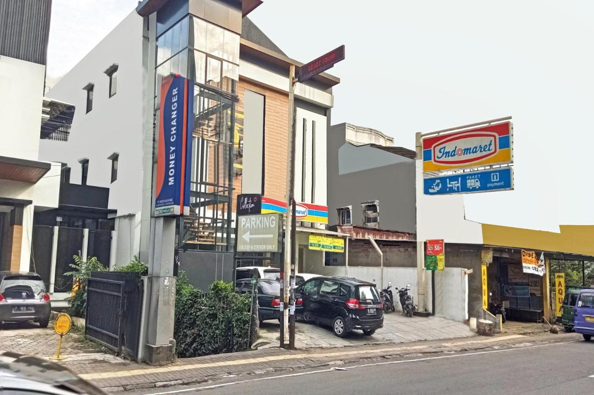 Collection O Cihampelas Near Ciwalk Formerly I Sleep Hotel Bandung Ngoại thất bức ảnh